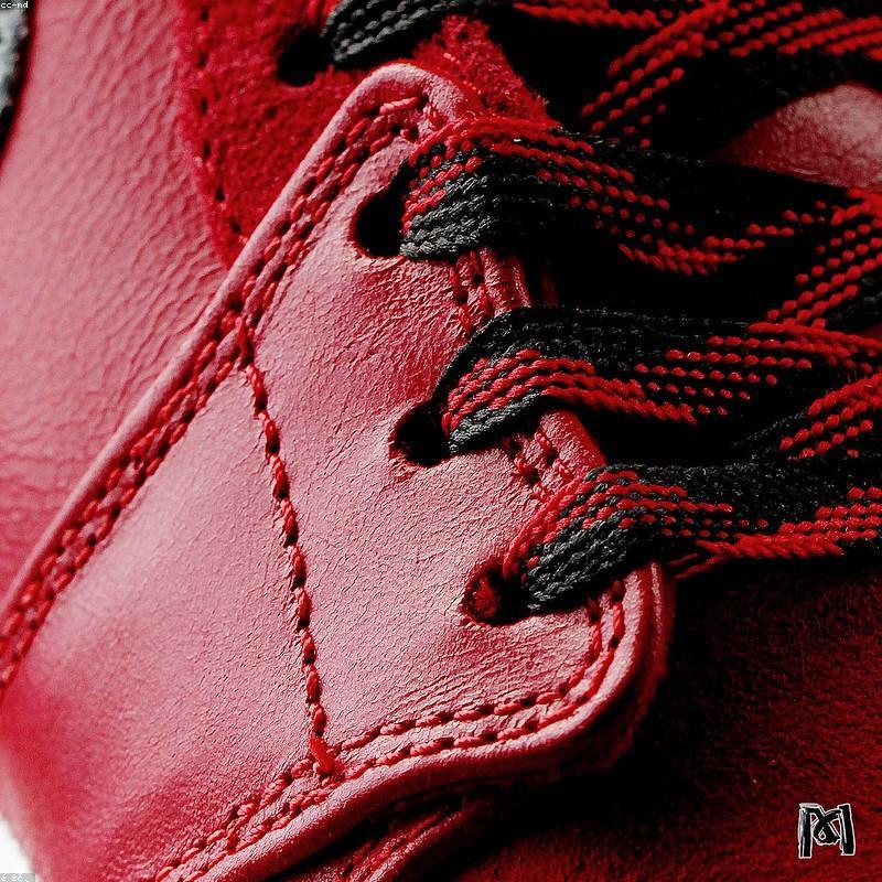 Nike Air Jordan 1 Chicago